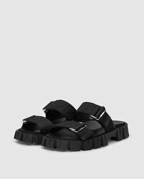 Fendi Fendi Force flip flops with chunky soles 7X1419AU9