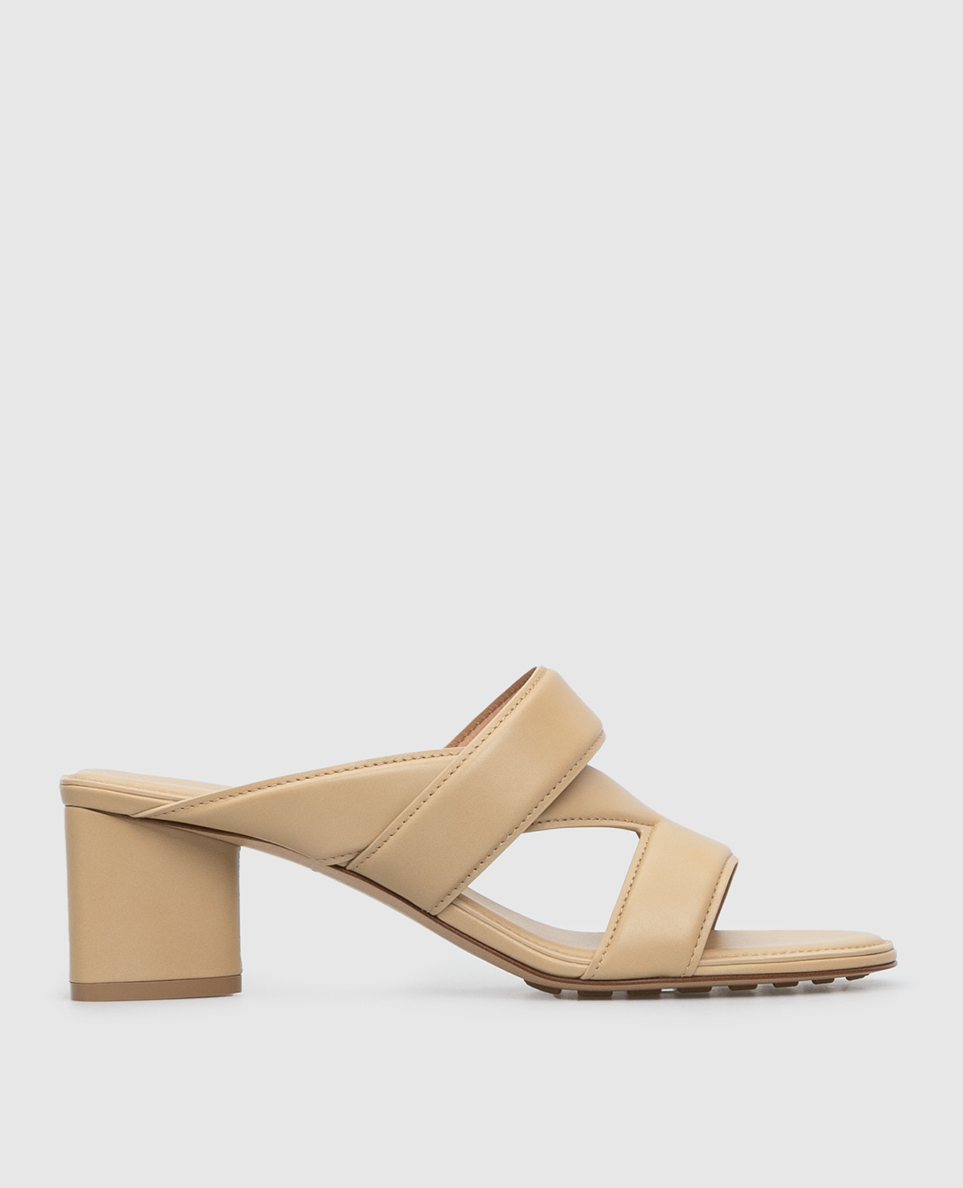 

Beige leather sandals Bottega Veneta