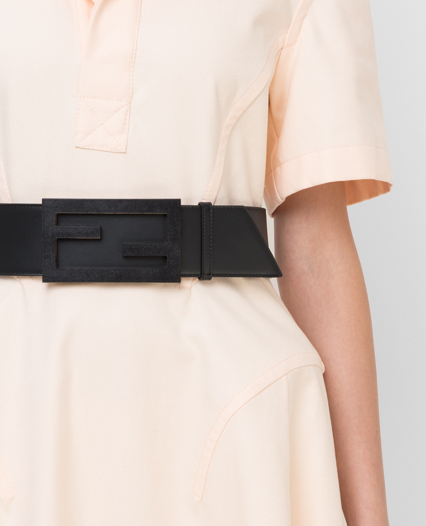 

Black leather belt with monogram logo Fendi