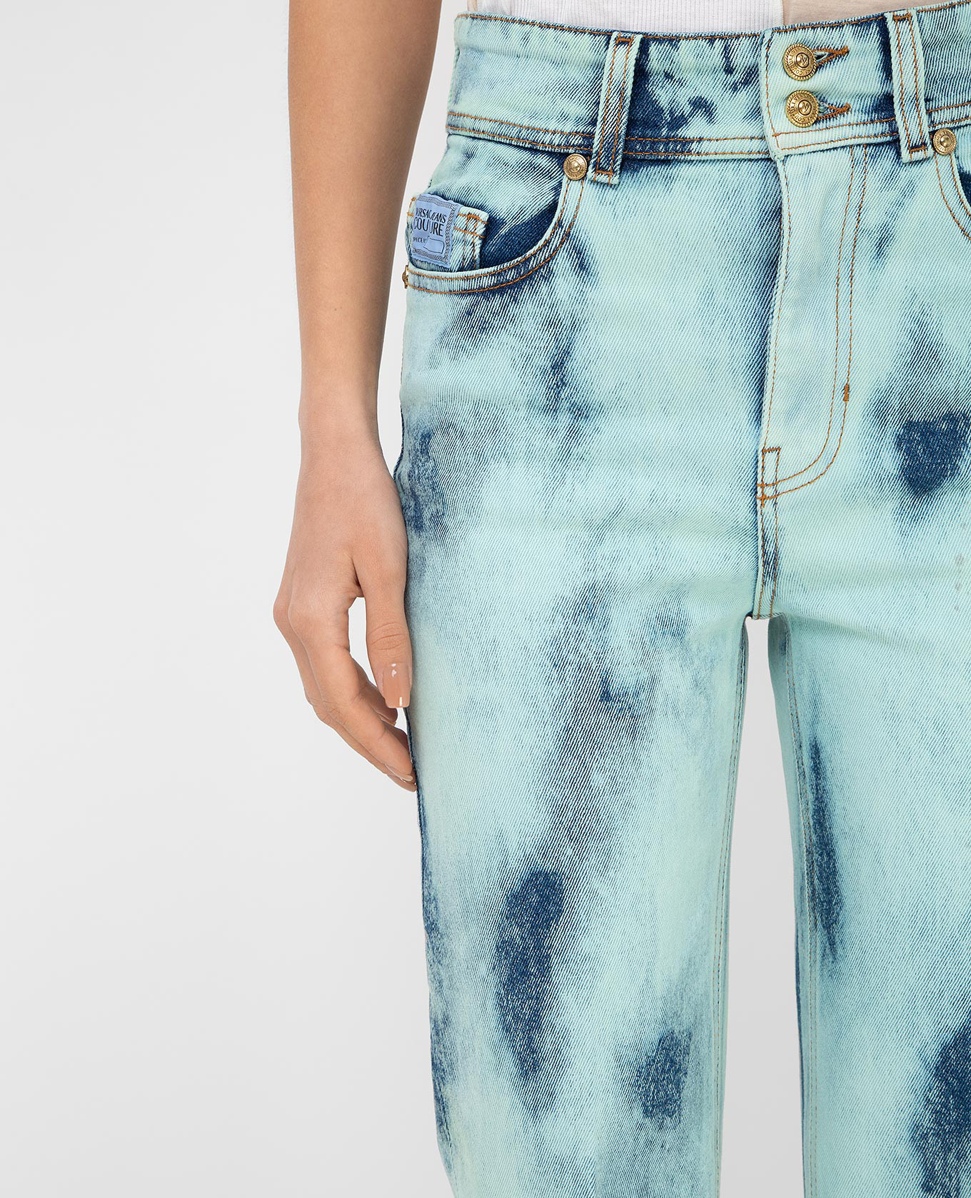 

Light turquoise tie-dye jeans Versace Jeans Couture, Light blue