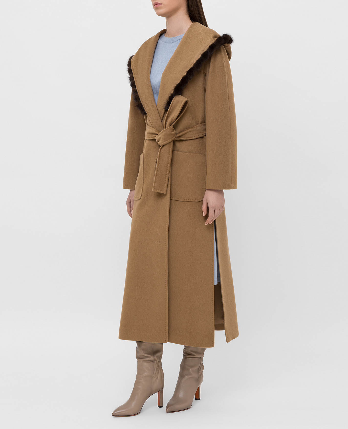 

Beige wool coat Heresis