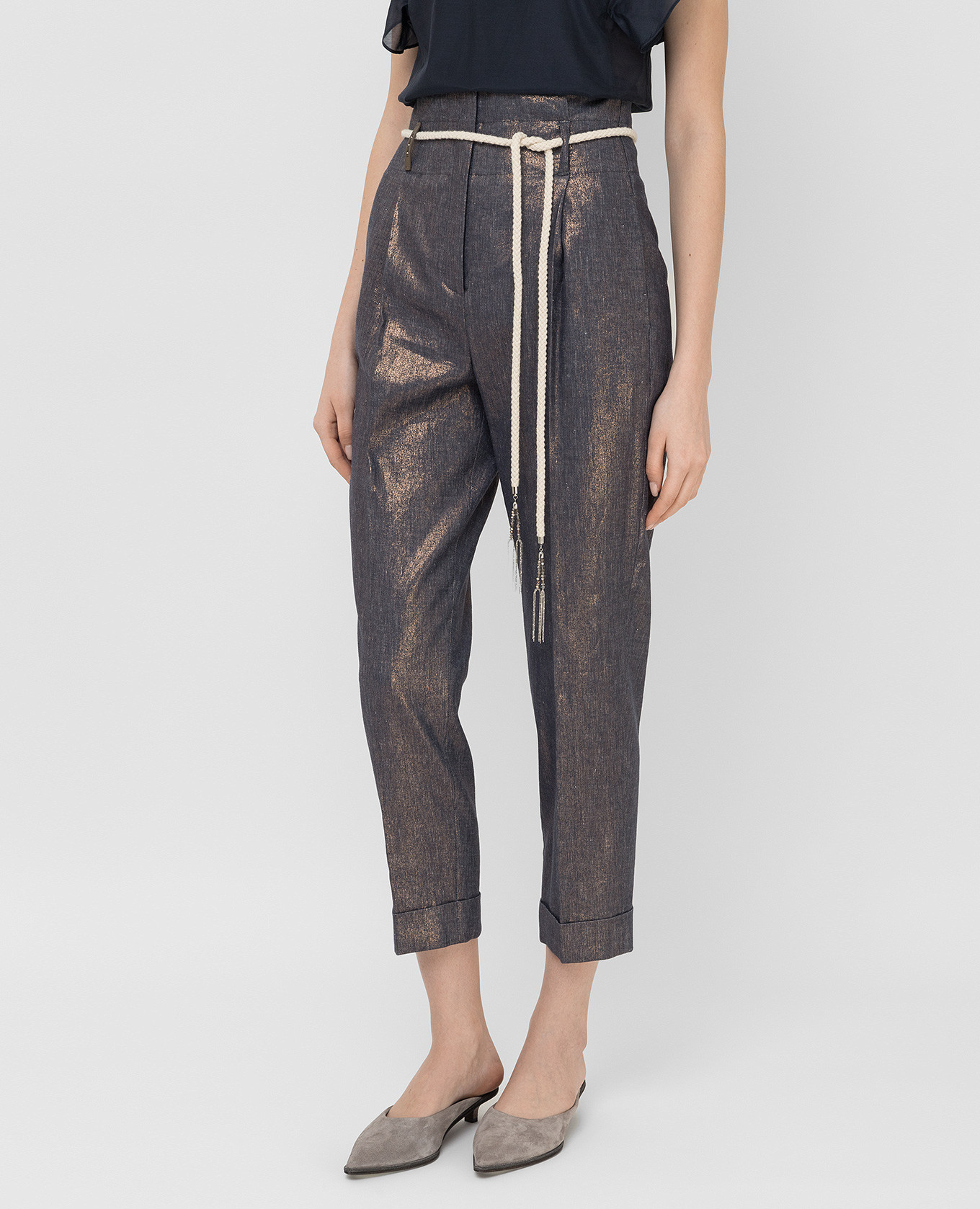 

Dark beige trousers Peserico