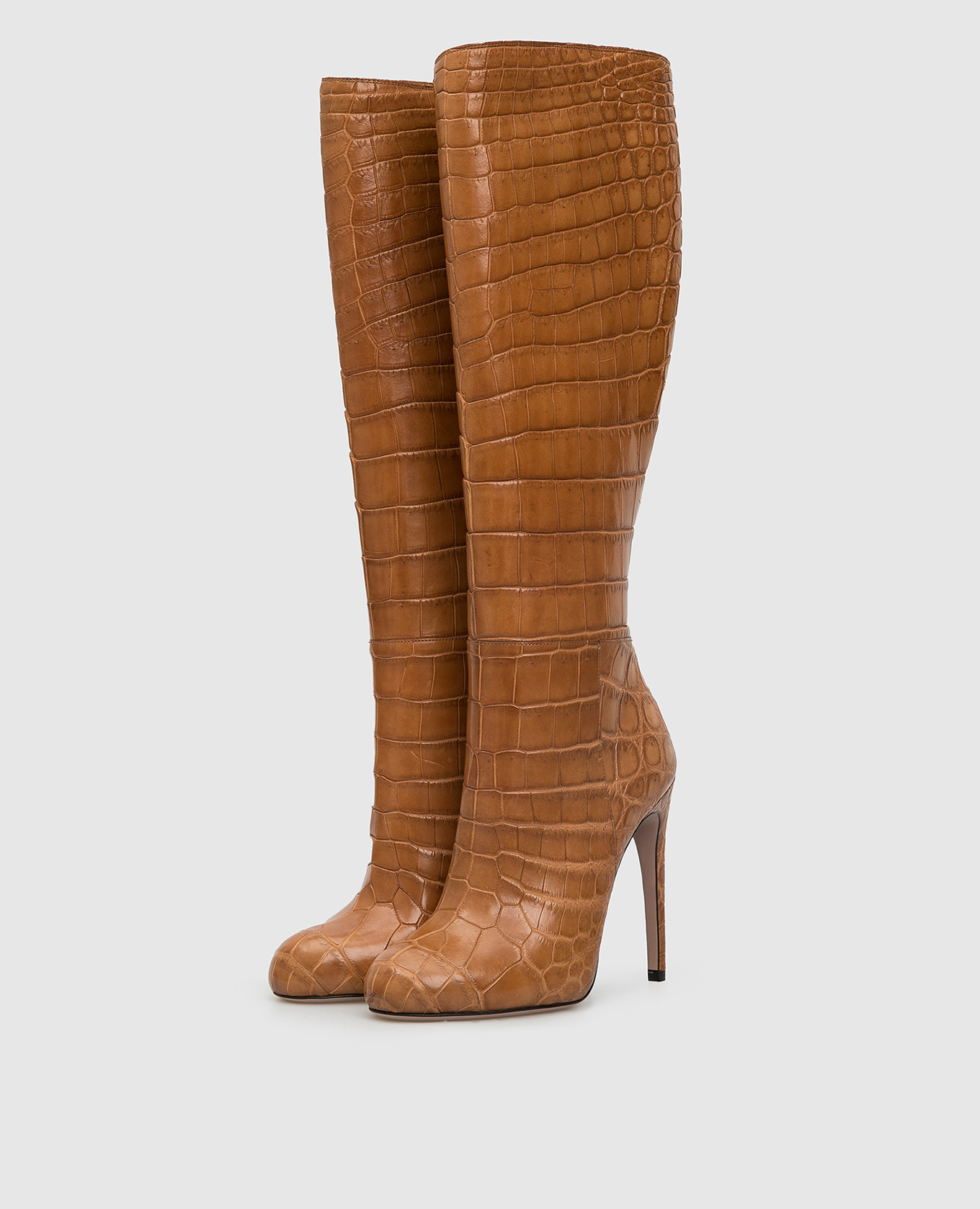 

Beige leather boots Gucci