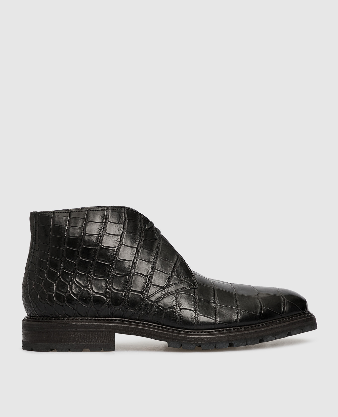 Black Desert from crocodile leather on fur