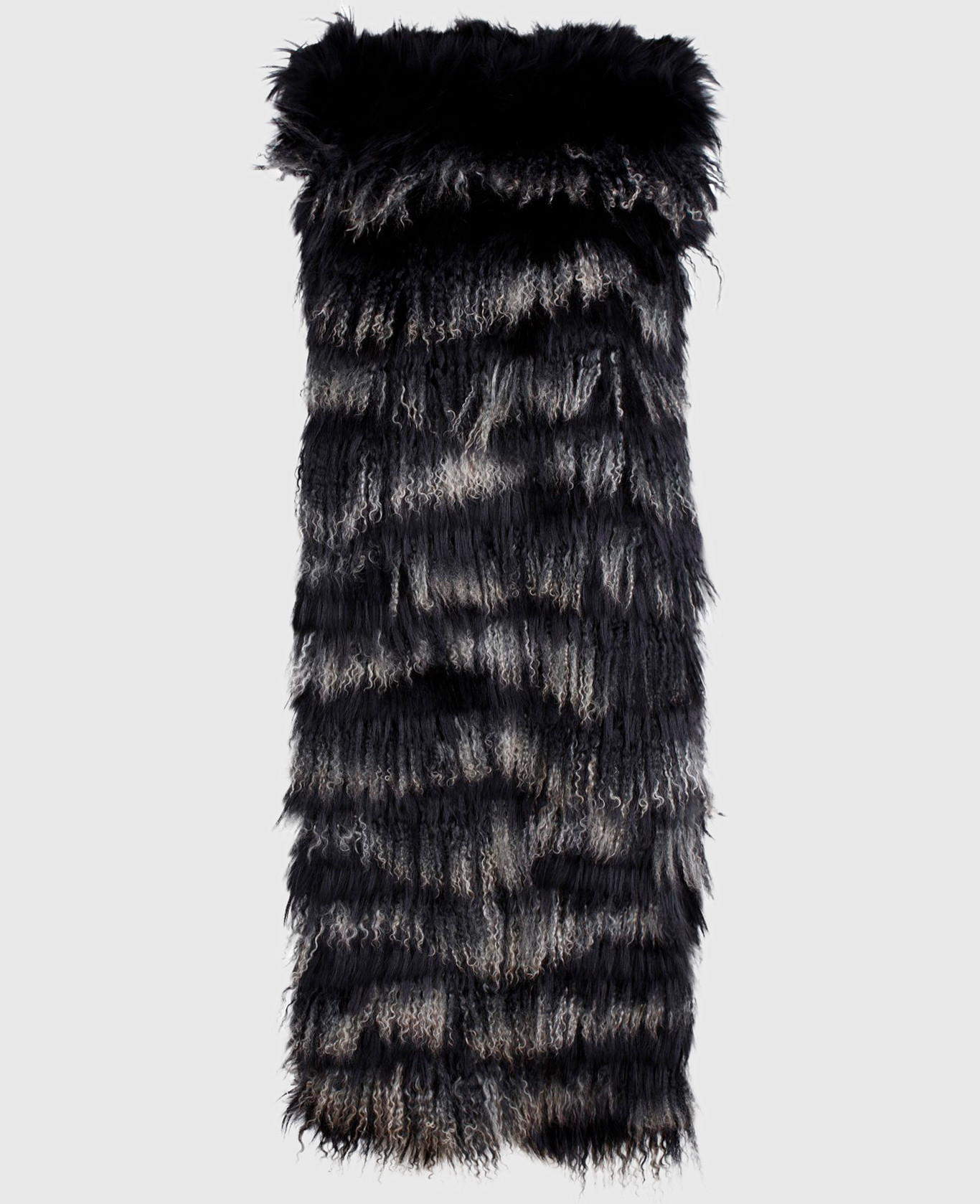 A black scarf made of murmaskin and llama fur